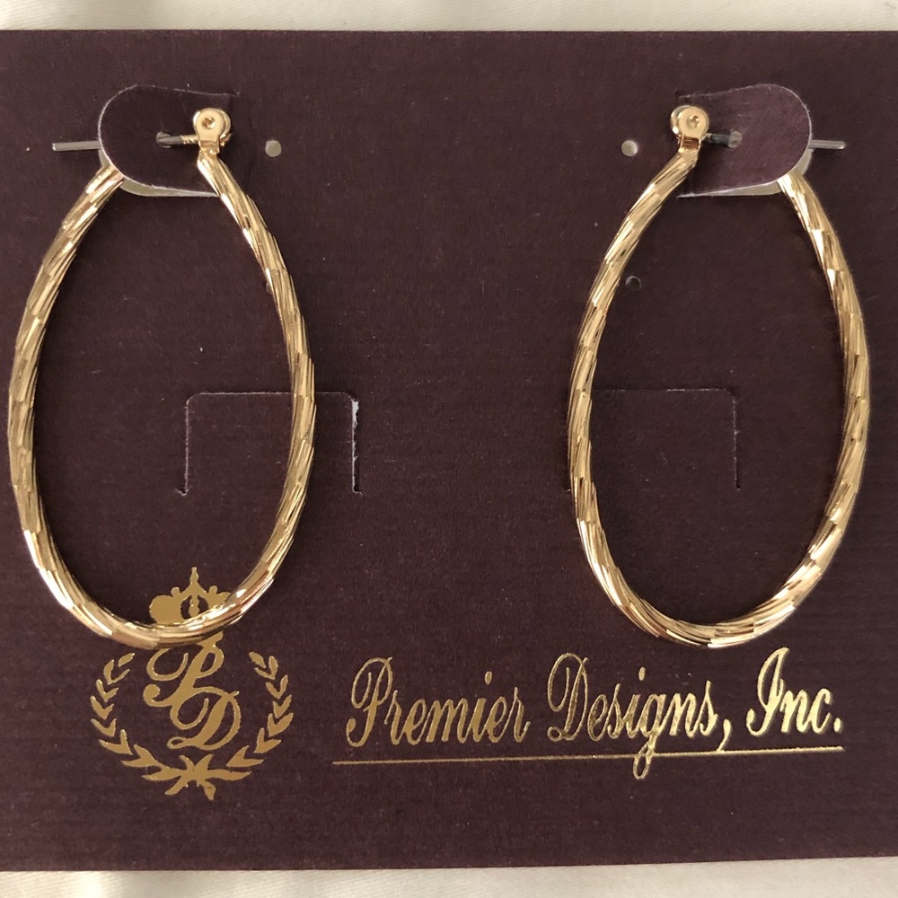 Women’s jewelry